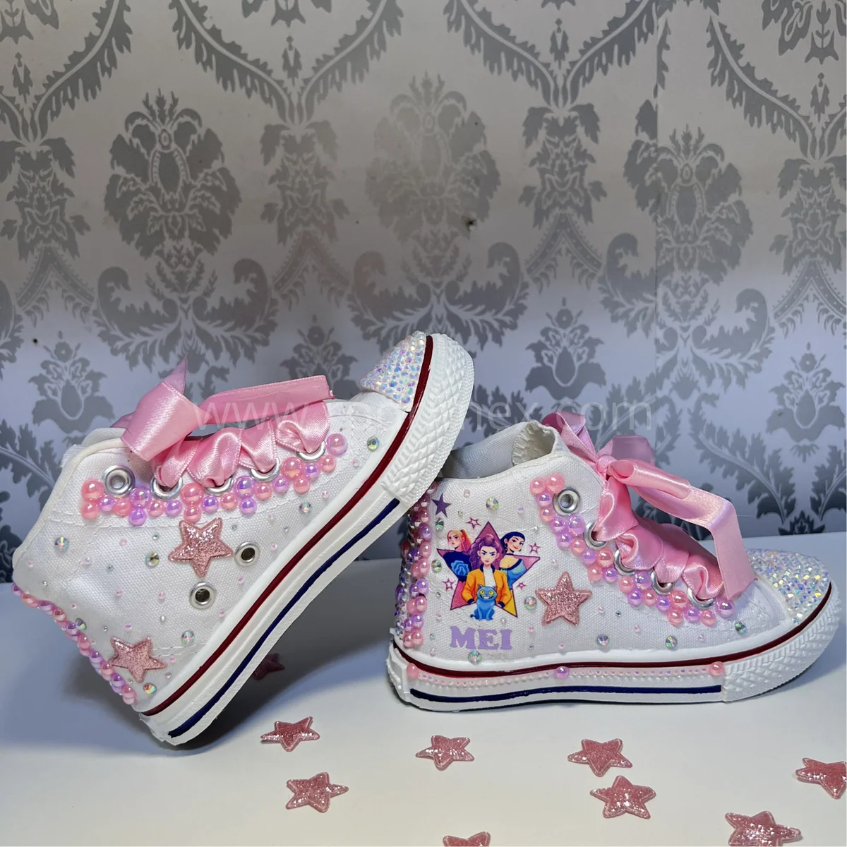ZAPATILLA DE LAS GUERRERAS K-POP ROSADO