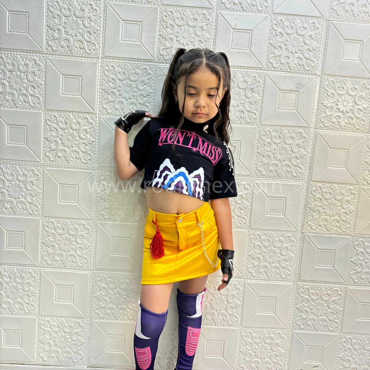 TRAJE DE MIRA